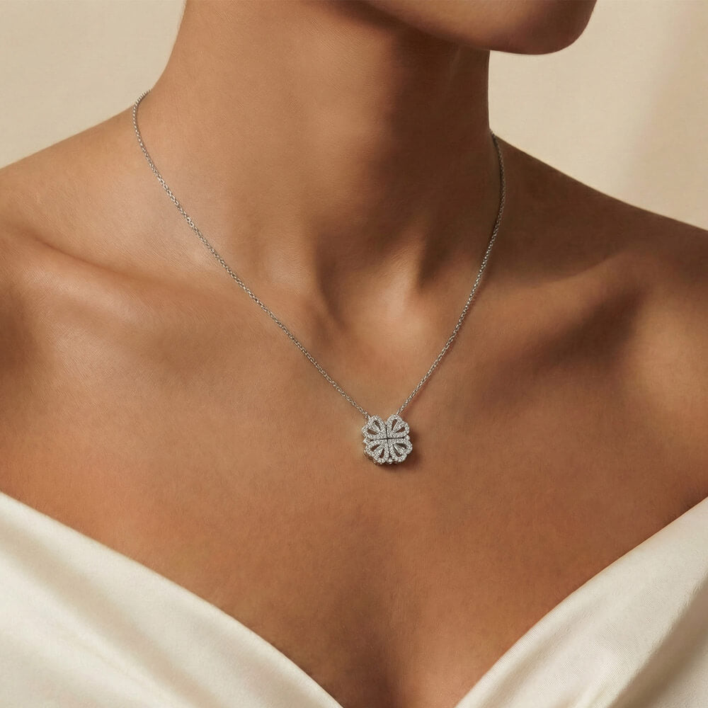 Collier Cœurs Magnétiques